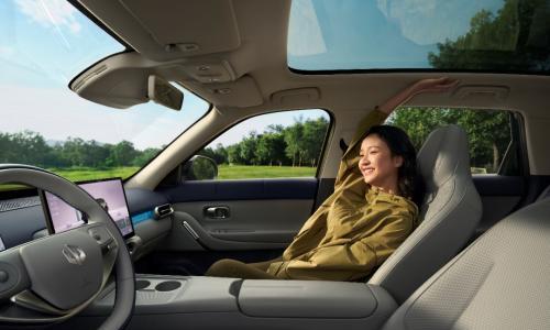 把激光雷达和智驾拉进10万内,零跑A10上市售6.58万起