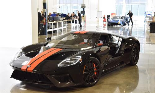 备受期待 首台街道版福特GT超级跑车正式下线
