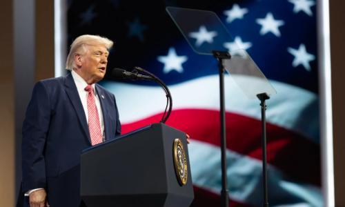 特朗普特使: 中国电动汽车无法从加拿大进入美国