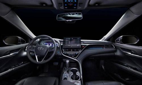 细节调整有讲究 中期改款凯美瑞更显档次