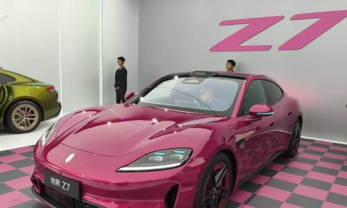 鸿蒙智行掀桌子: 一次掏五款,从20万打到70万