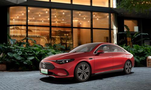 从经典到未来 梅赛德斯-奔驰携40款时代力作与前瞻科技登陆北京车展