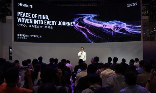 直击北京车展 | 元戎 CEO 周光: 目标成为物理世界的 AI 基础设施