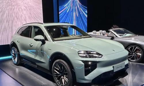 2026北京车展: 保时捷纯电动Cayenne Turbo 2.5秒破百