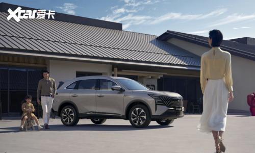 油耗减半 标配即满配 长安蓝鲸超擎混动双车亮相北京车展