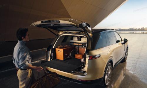 领克900旗舰大五座上市: 用"六座逻辑"重构全尺寸SUV市场