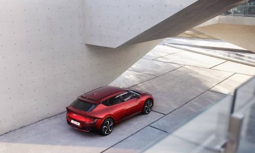 兼具超长续航800V超速充电 起亚EV6全球首秀