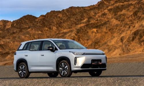"国民好车"再进化 埃安i60 530宁德版上市 限时焕新价10.36万元起