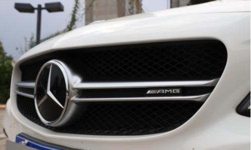 试驾奔驰AMG C63 一定要带着敬畏的心去开