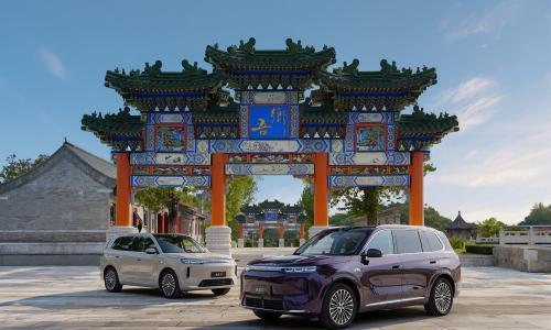 豆包座舱助手+Momenta R7 荣威大5座SUV家越07预售13.78万起